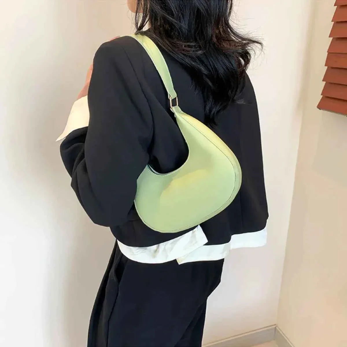 Solid Color Crescent Shoulder Bag Green onesize aa205c11-e74f-40d6-9a53-04d2871c18e9-Max-Origin