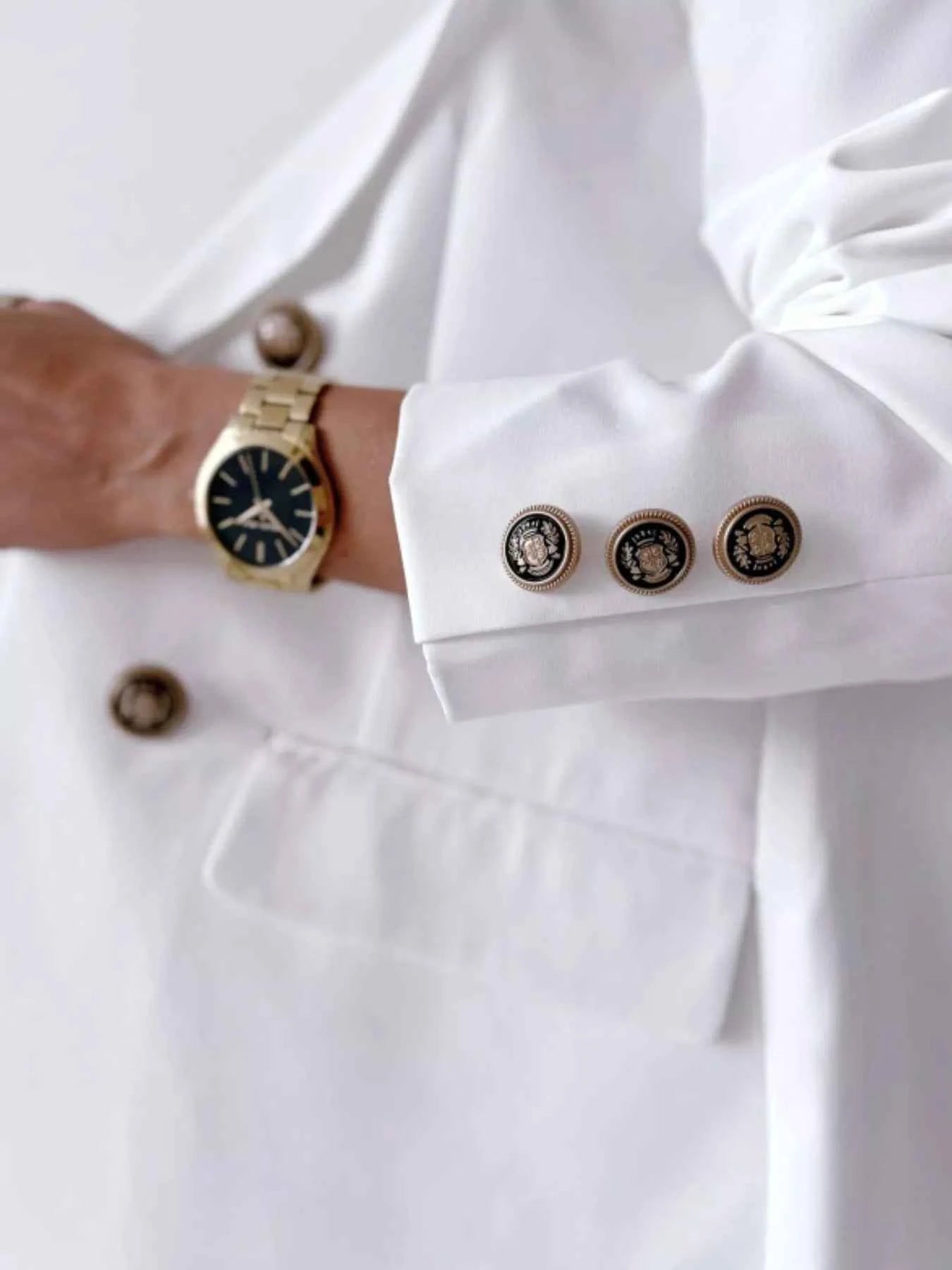 Double-Breasted Lapel Collar Blazer aa569195-f672-4e71-81a4-a577b993ad55-Max-Origin