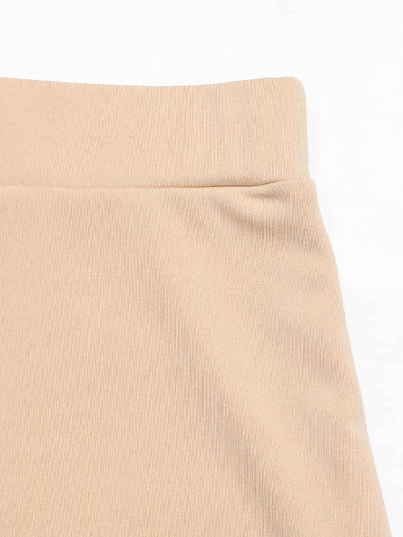 Layered Midi Skirt with Contrast Hem Detail aa68cad4c3c544489e393f64c1bbb99b-Max-Origin