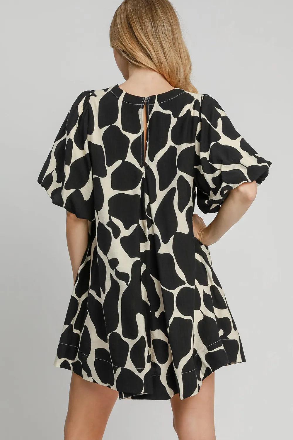 Umgee Full Size Two Tone Abstract Print Puff Sleeve Dress Plus Size aa887d4f-f20e-4430-8973-38deed052bea-Max