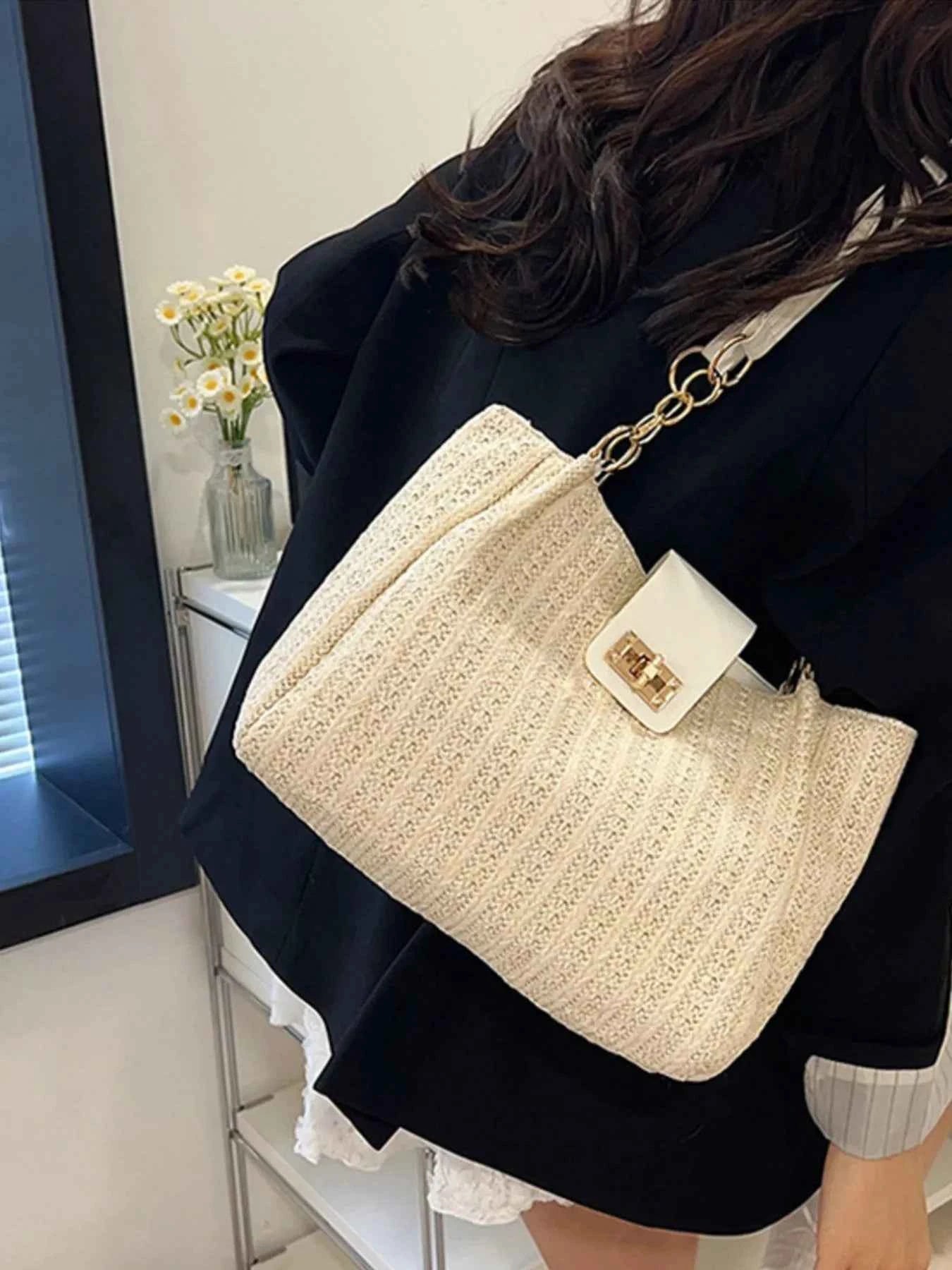 Woven Straw Shoulder Bag aa91db50-1690-462d-96b6-a6dccf459628-Max-Origin