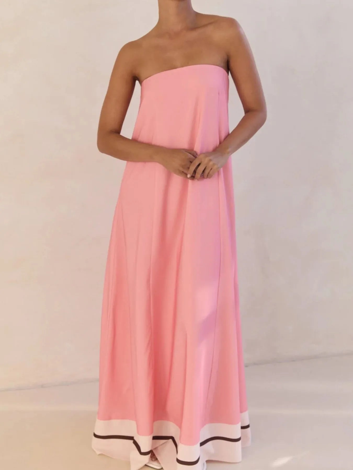 Smocked Printed Tube Maxi Dress aad492b1-e90b-4d1f-be5f-48cbba9e3e5e-Max-Origin