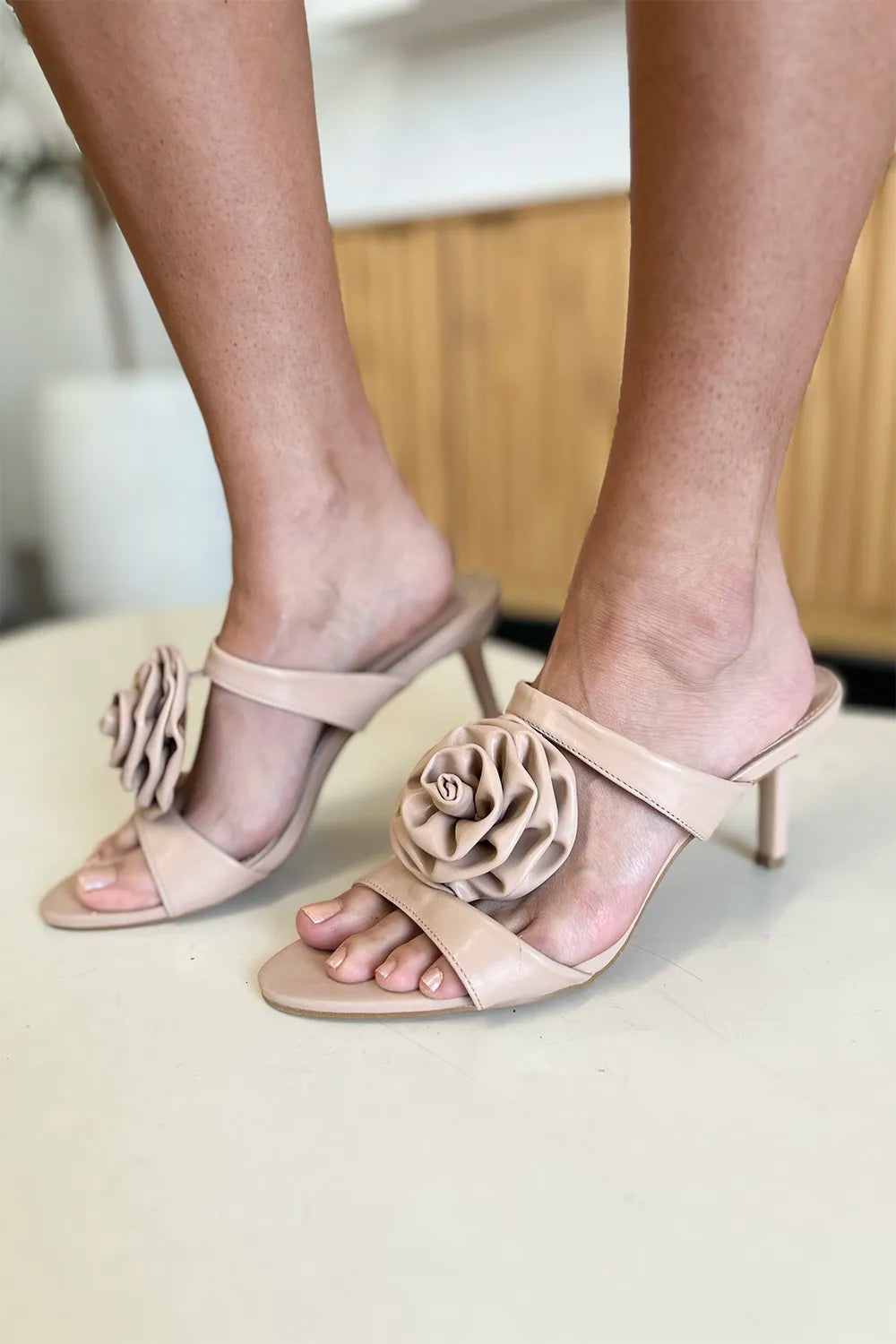 Weeboo Flower PU Leather Stiletto Heel Sandals aadd163c-7657-4263-9349-da2ea94a0492-Max