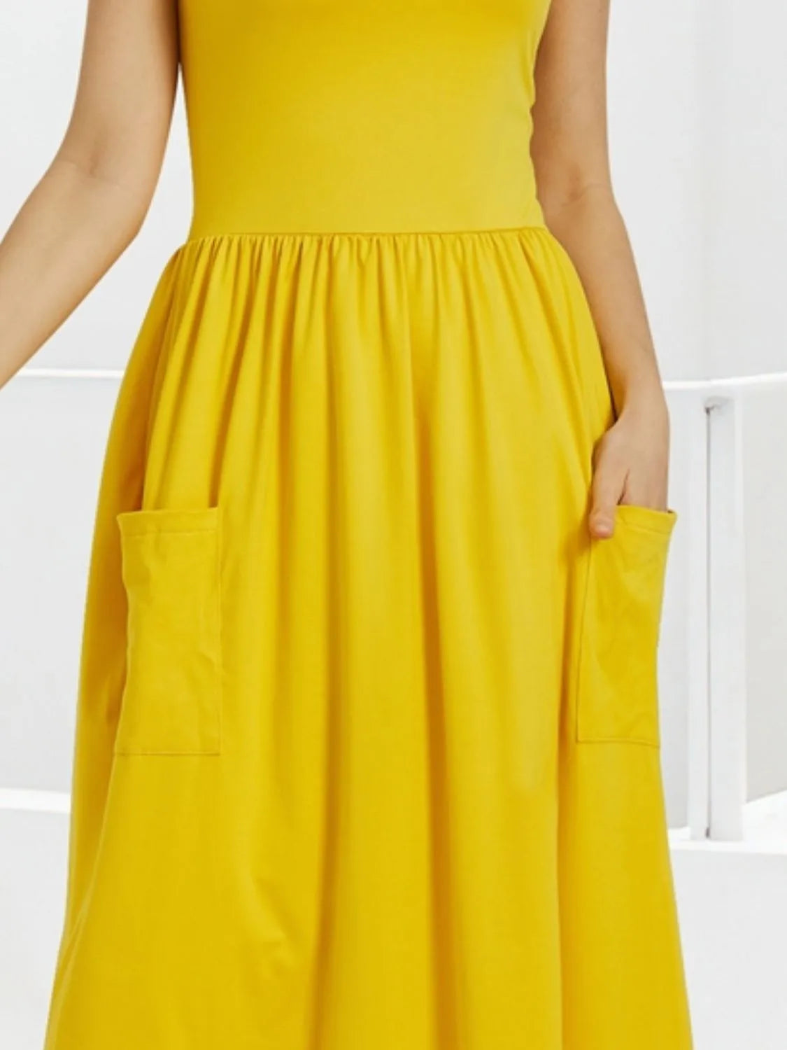 Scoop Neck Midi Dress with Pockets ab69bd07-f298-4aad-9fdb-3a7ed153b99c-Max-Origin