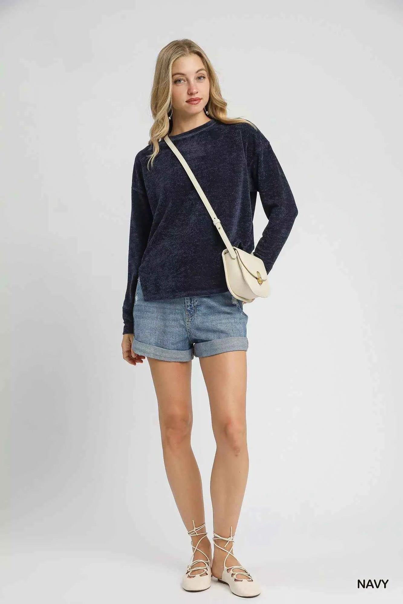 Umgee Round Neck Long Sleeve Side Slit Top ab85f9e8-6d28-4902-891b-ecd4f229a913-Max-Origin