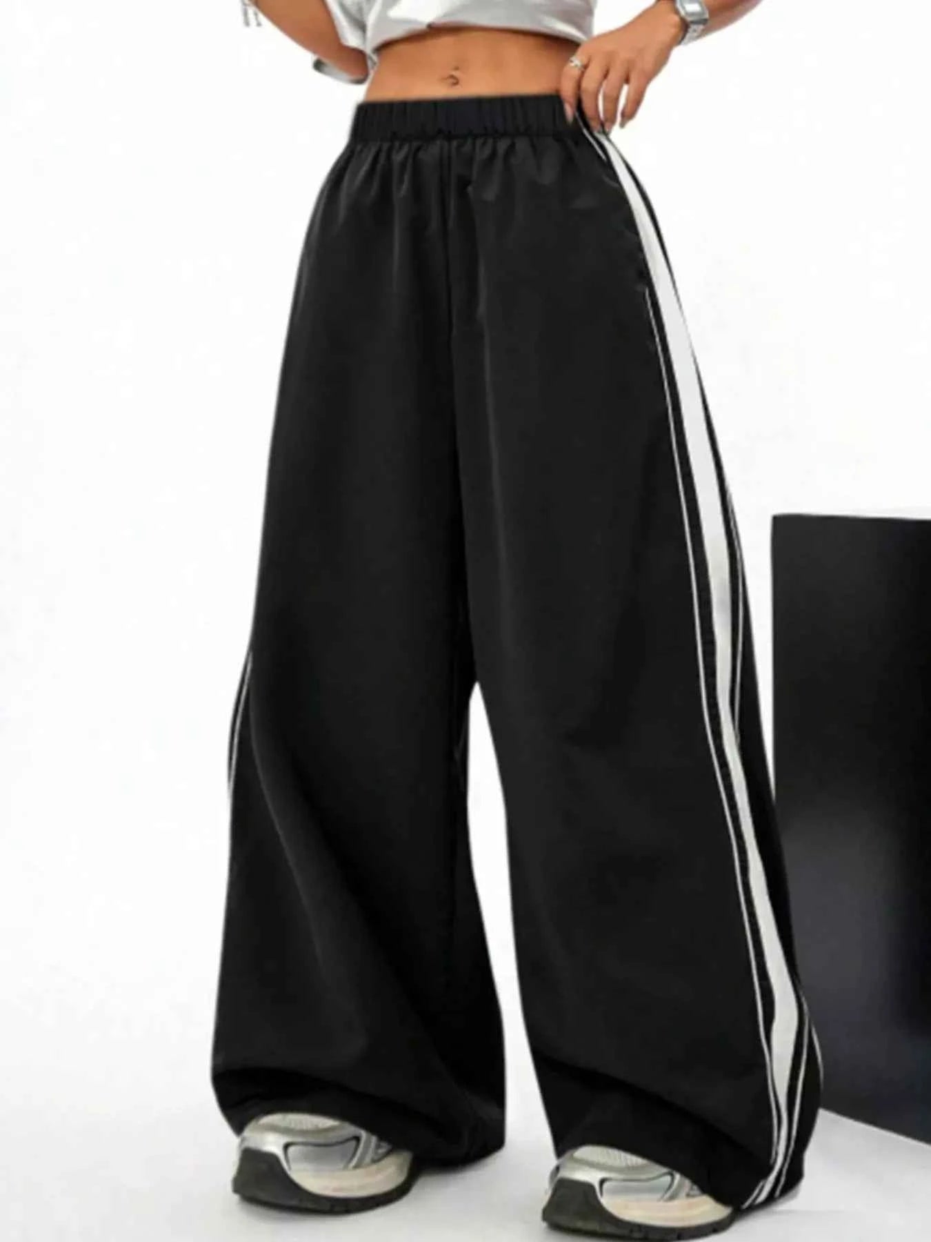 Wide Leg Striped Pants abd6519c-976a-4fb0-8edc-be0abe028053-Max-Origin