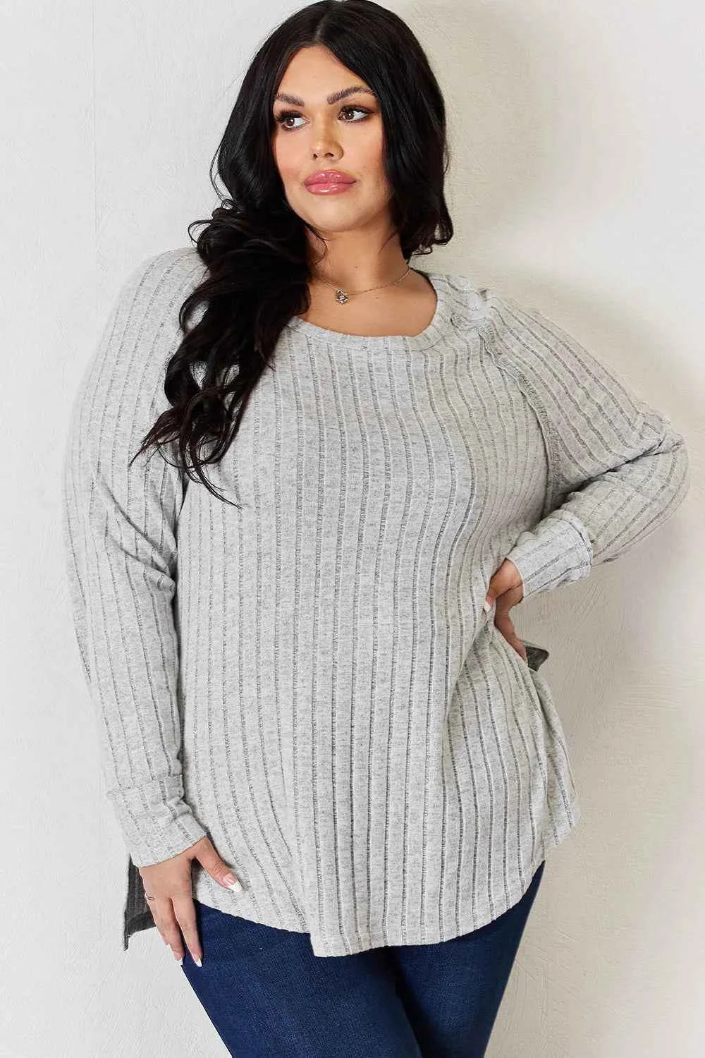 Basic Bae Full Size Ribbed Round Neck Slit T-Shirt ac2dfb1f-e00f-448d-9211-6b90eb93d1b3-Max