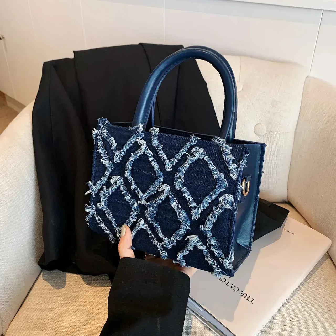 Diamond Pattern Fringe Edge Tote Bag Blue onesize ac9ba1e616714711a57f33965db178cd-Max-Origin