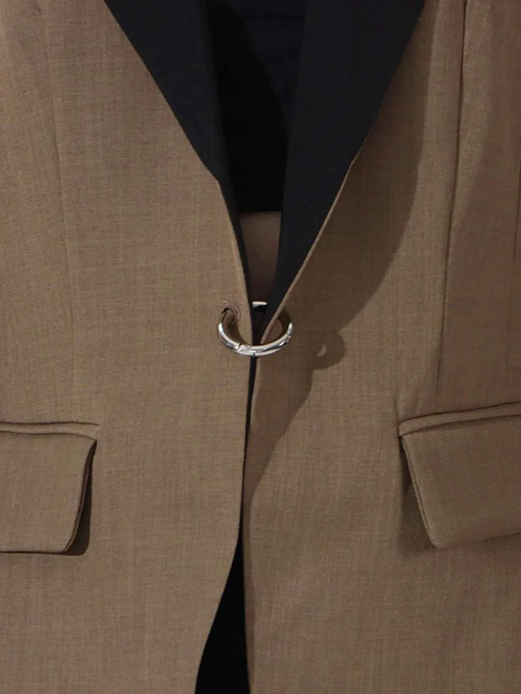 Contrast Lapel Collar Long Sleeve Blazer acac4baa-651b-4d81-b676-70f4d38fb7bf-Max-Origin