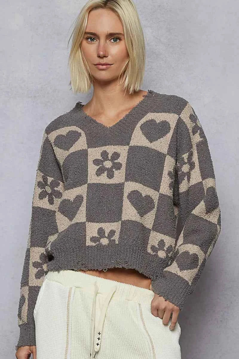 POL V-Neck Heart Pattern Checkered Sweater acbf0fe6-abc0-4ba5-81bd-c00633a7c1ba-Max-Origin