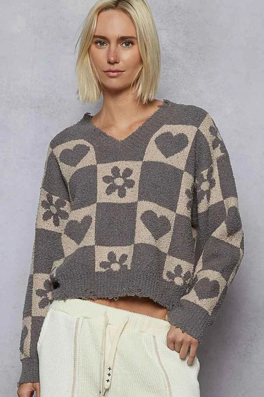 V-Neck Heart Pattern Checkered Sweater acbf0fe6-abc0-4ba5-81bd-c00633a7c1ba-Max-Origin