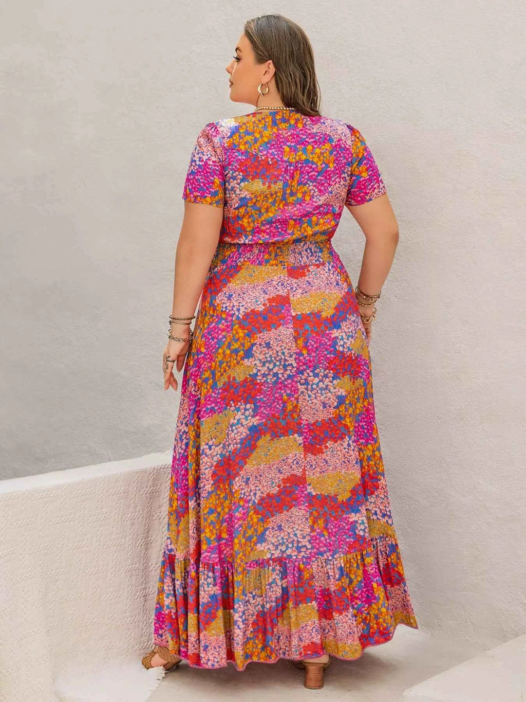 Plus Size Printed V-Neck Short Sleeve Maxi Dress acf04310-4b67-428d-a8d5-36fa57651931-Max-Origin