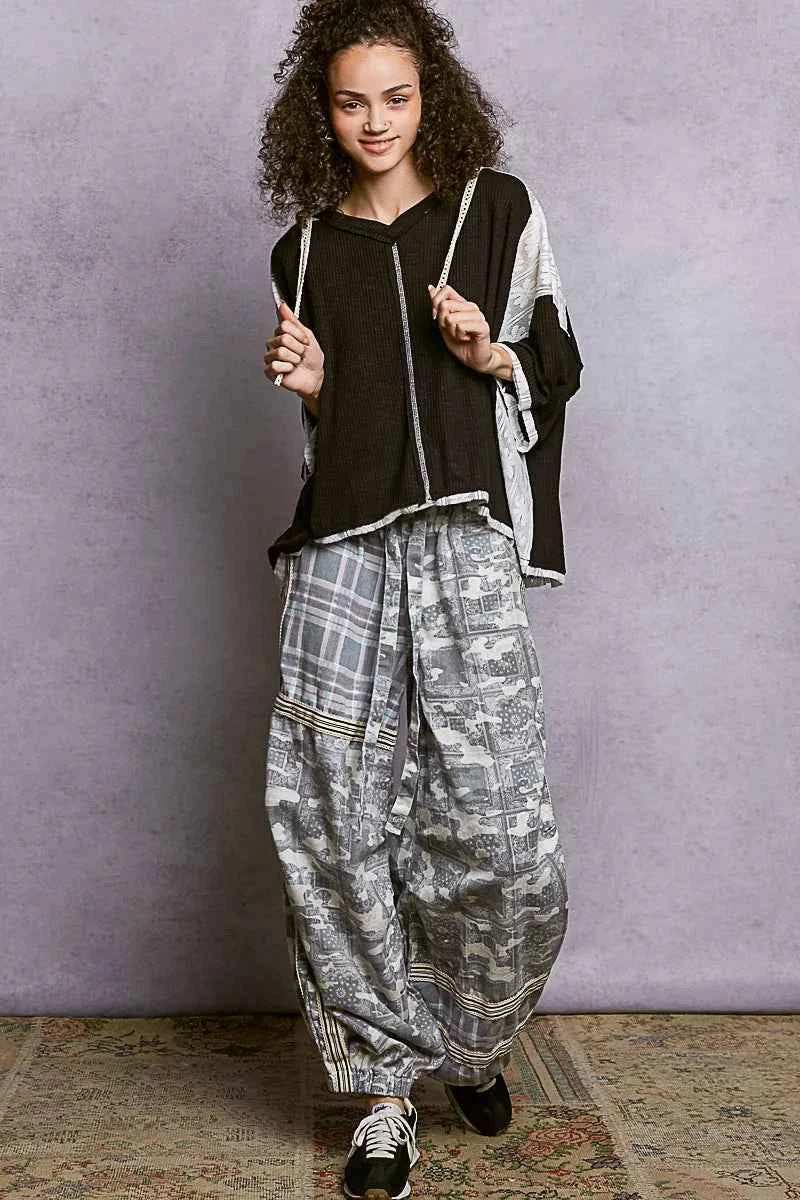 POL Short Sleeve Hoodie Top with Lace Detail acf34bf0-5050-4ea2-a188-98261a68e420-Max-Origin