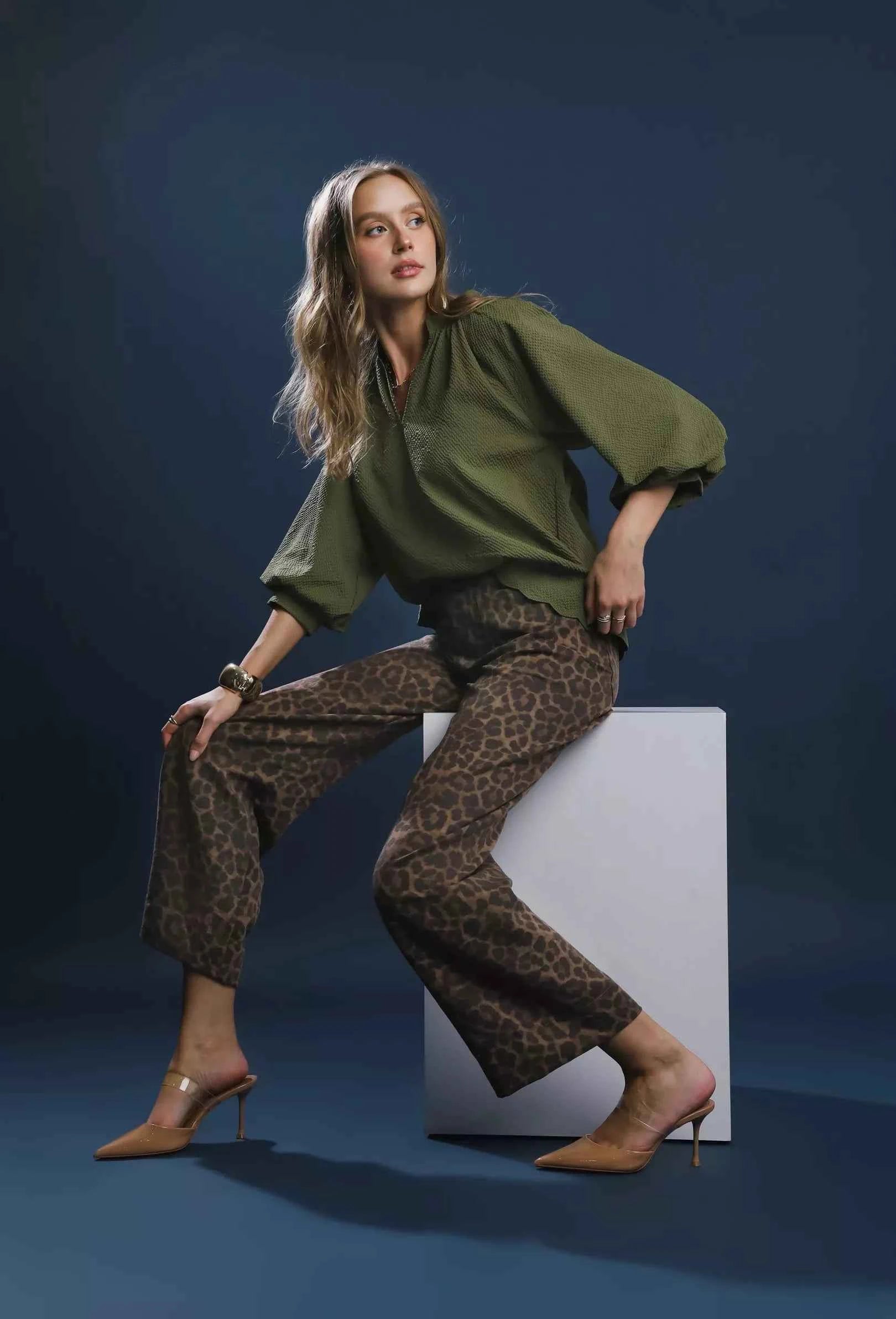 Umgee Full Size Textured Notched Balloon Sleeve Blouse Plus Size ad13d811-f734-4da7-ae39-7c47f9f6cf9d-Max-Origin