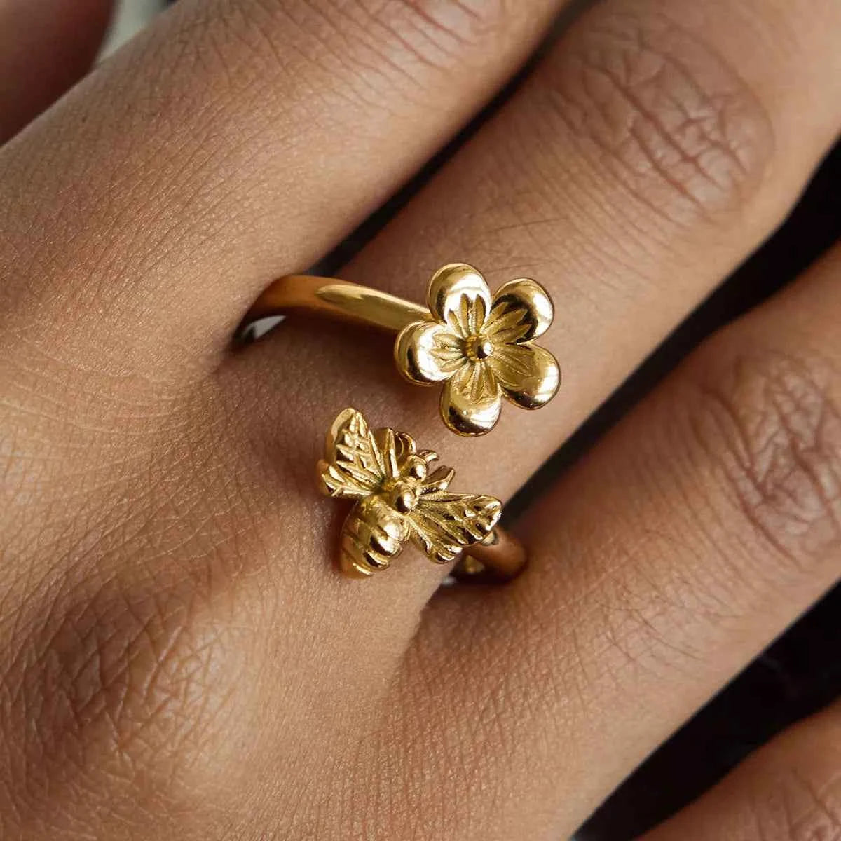 18K Gold-Plated Flower Bee Open Ring ad655195-9d08-4f4f-b83c-371c51a2439f-Max-Origin