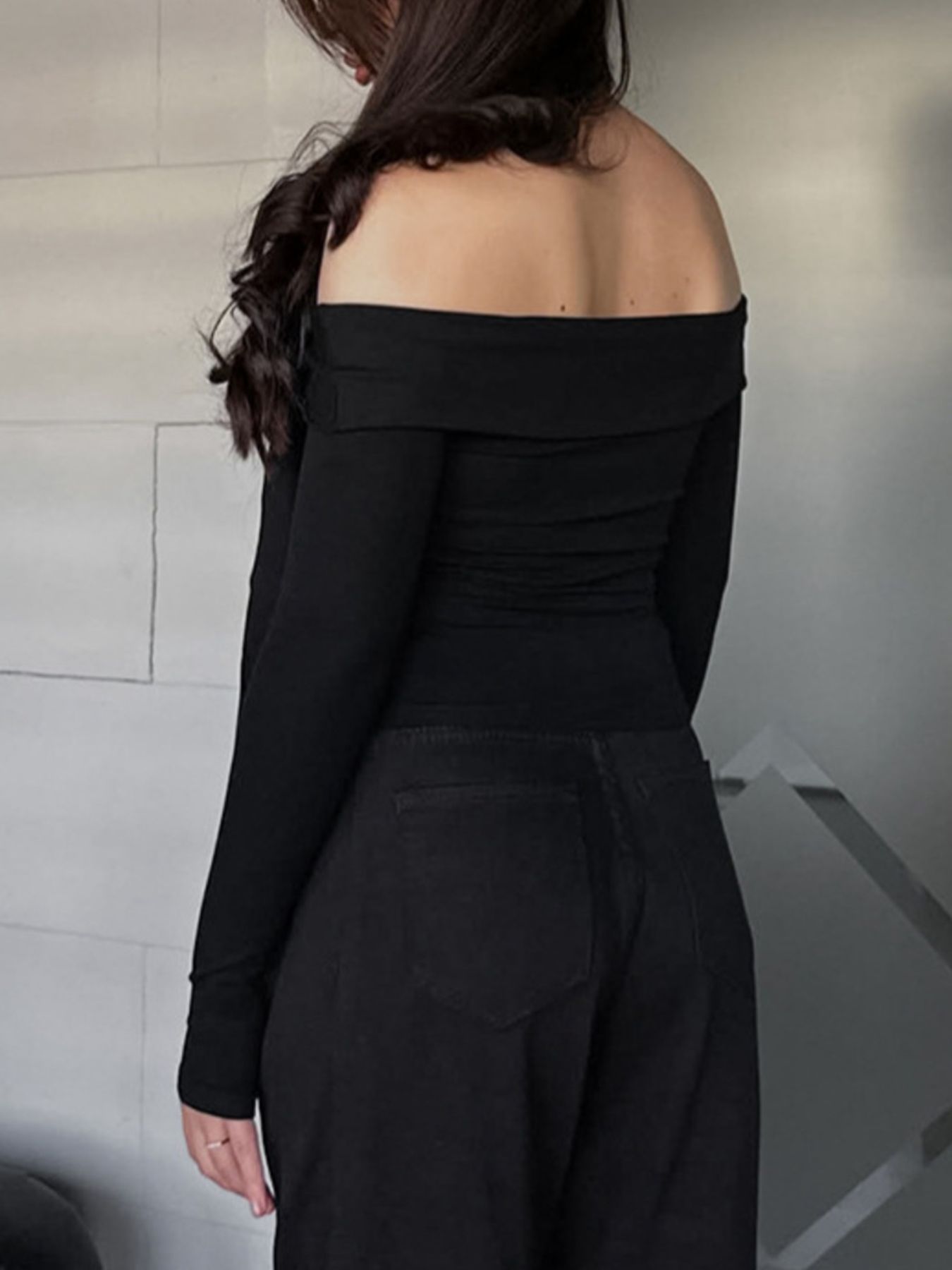 Off-Shoulder Tie-Front Long Sleeve Blouse ad711e63-d8e0-42de-ac54-8c463e0f46af-Max