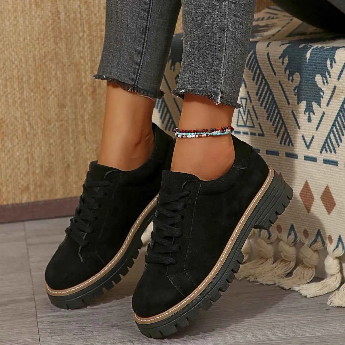 Lace Up Round Toe Platform Sneakers Black ad746d0177474ad888a19ef4de7ebc96-Max-Origin