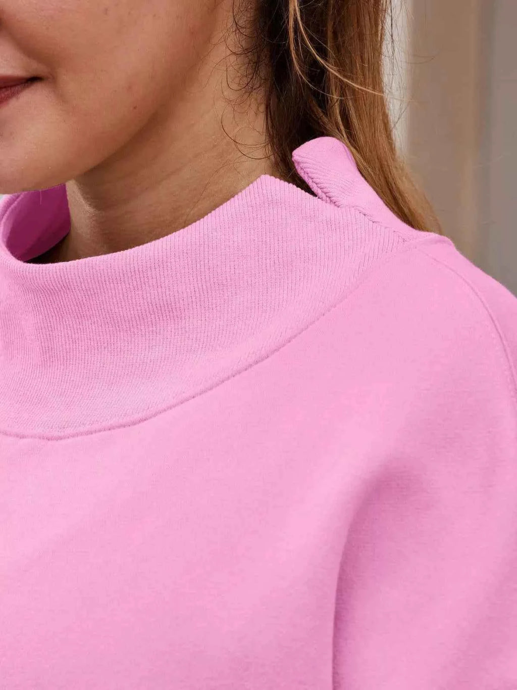 Mock Neck Dropped Shoulder Sweatshirt ad7ac8e3-25e3-4201-9969-938559763530-Max-Origin
