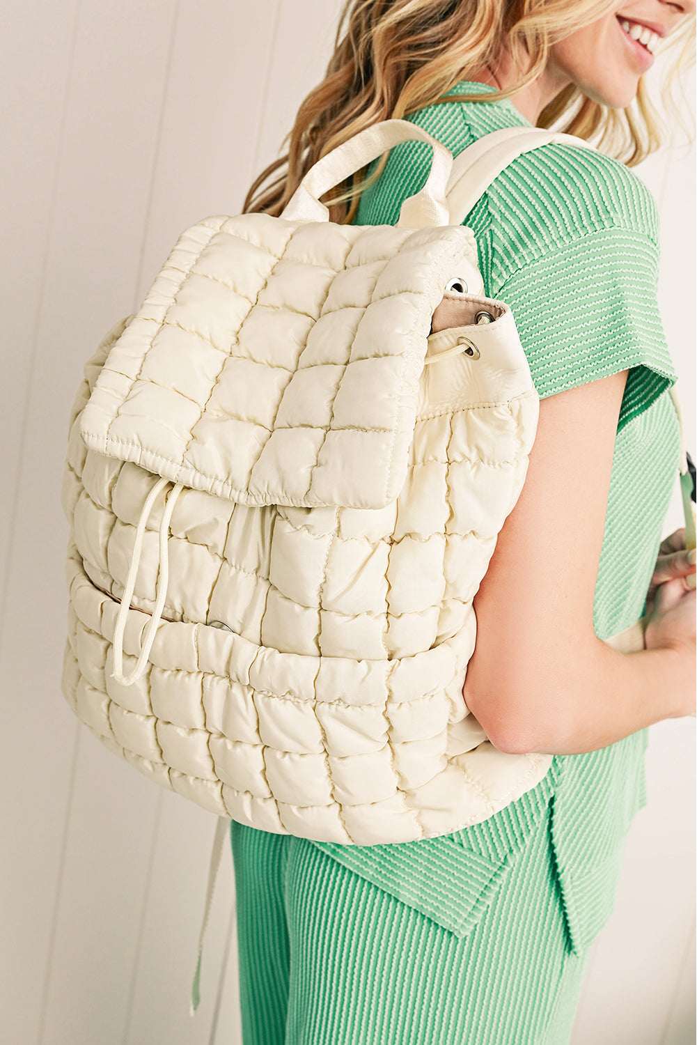 Black Solid Flapped Quilted Puffer Backpack White ONE SIZE 100%Polyester ae2f08a6f67b585f