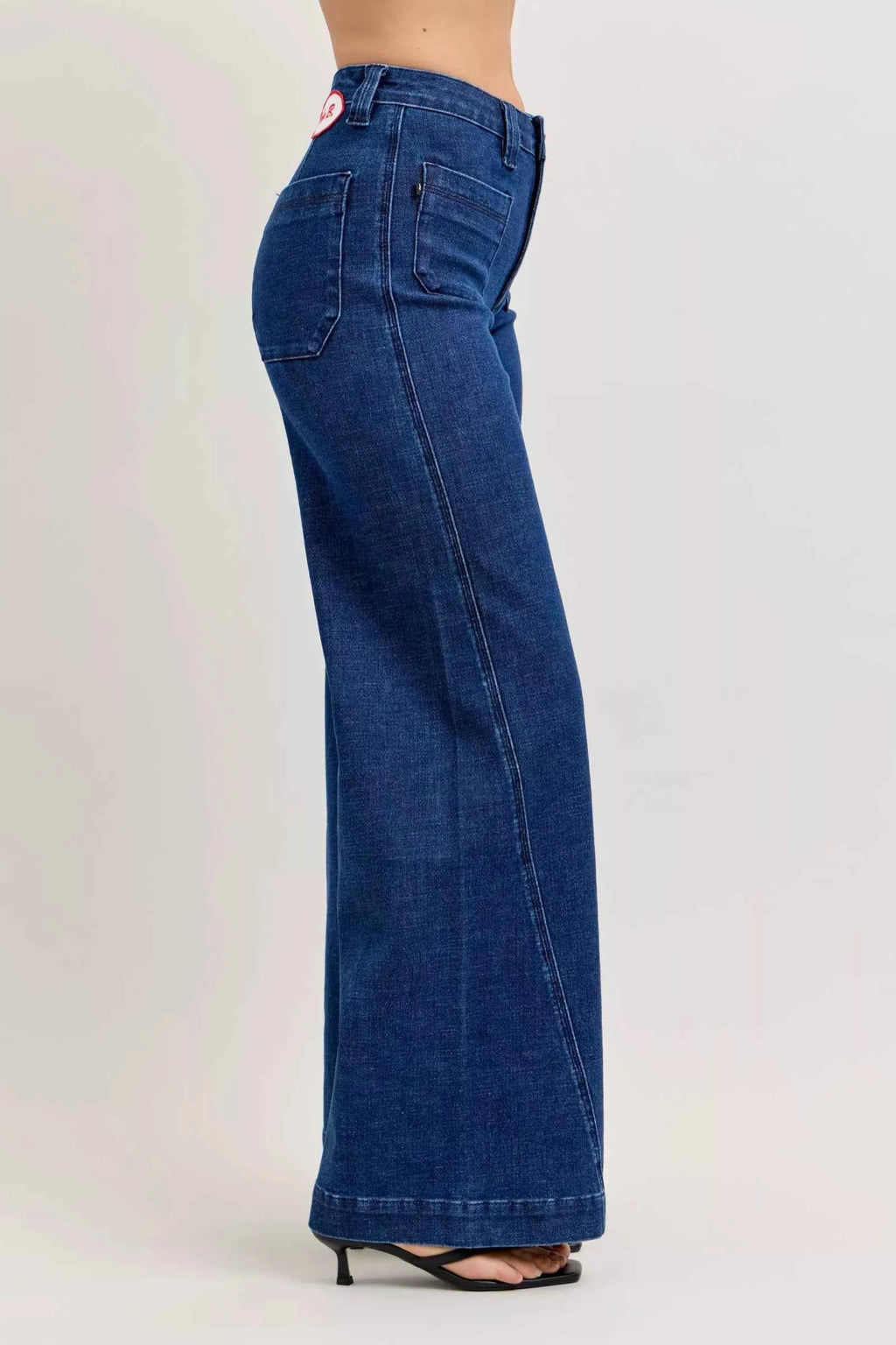 Judy Blue High-Waisted Retro Wide Jeans with Patch Pkts & Twisted Seams ae36c639-14a9-4742-9e0c-ab075ac171c7-Max-Origin