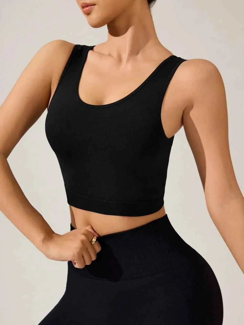 Crisscross Cropped Active Tank ae44cc4d-5cb8-4735-aaea-f968676fc8dc-Max