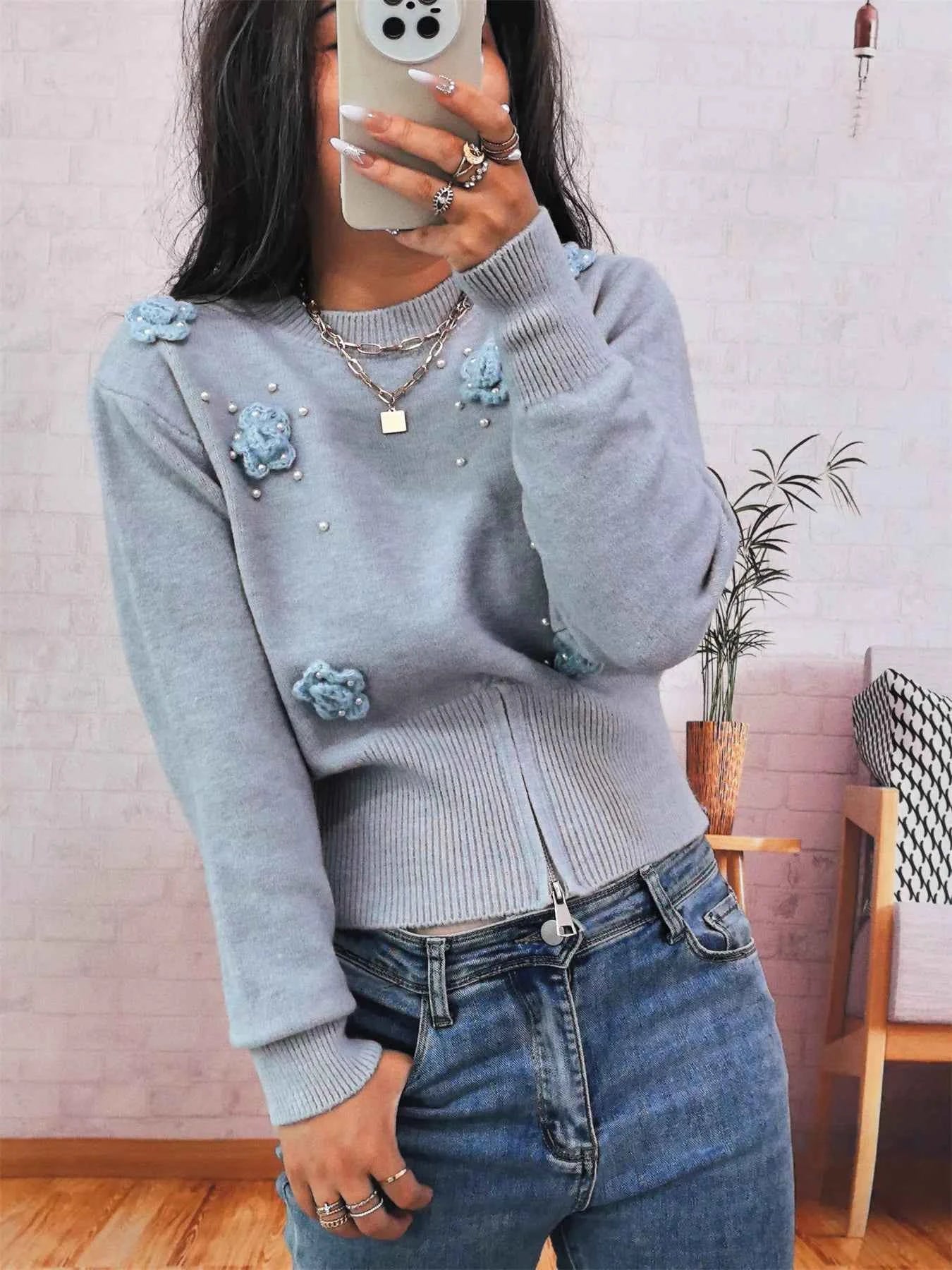 Flower Pearl Detail Ribbed Hem Sweater ae5b4a6e7fcd4f1084f5c2a3c5ea55b0-Max-Origin