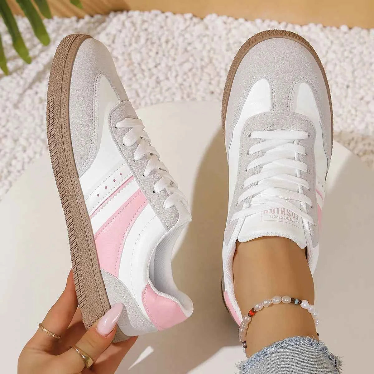 Round Toe Lace Up Sneakers Pink ae744f1326074c2d86e40a7b7c56dfe7-Max-Origin