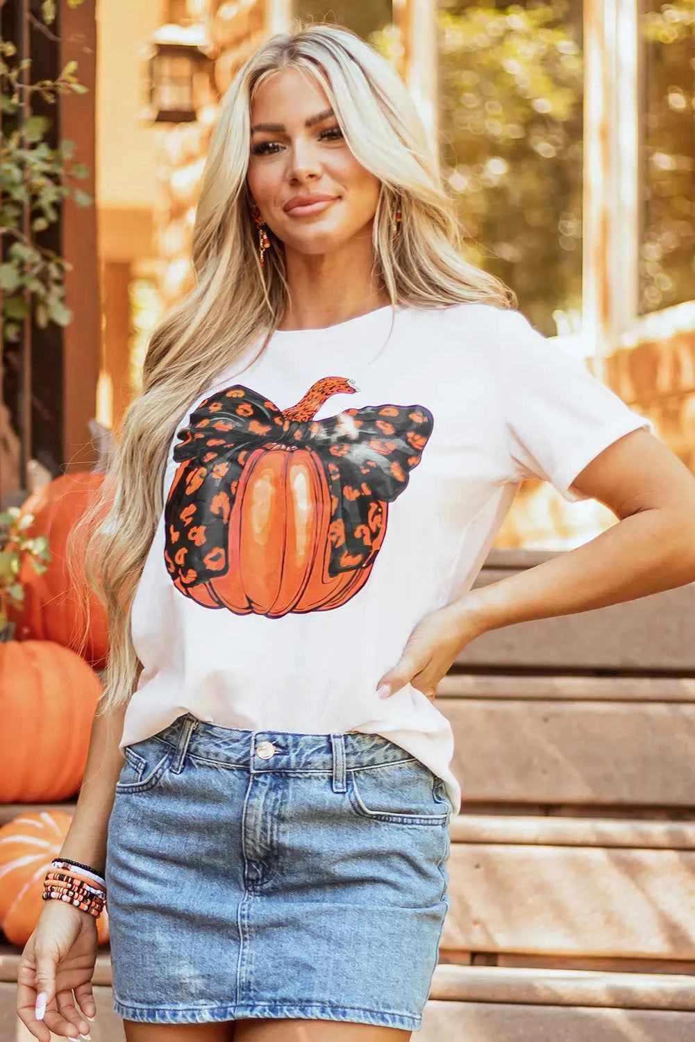 Pumpkin Round Neck Short Sleeve T-Shirt ae81e6d7-bc8e-48b0-8a69-bdd9caf859db-Max