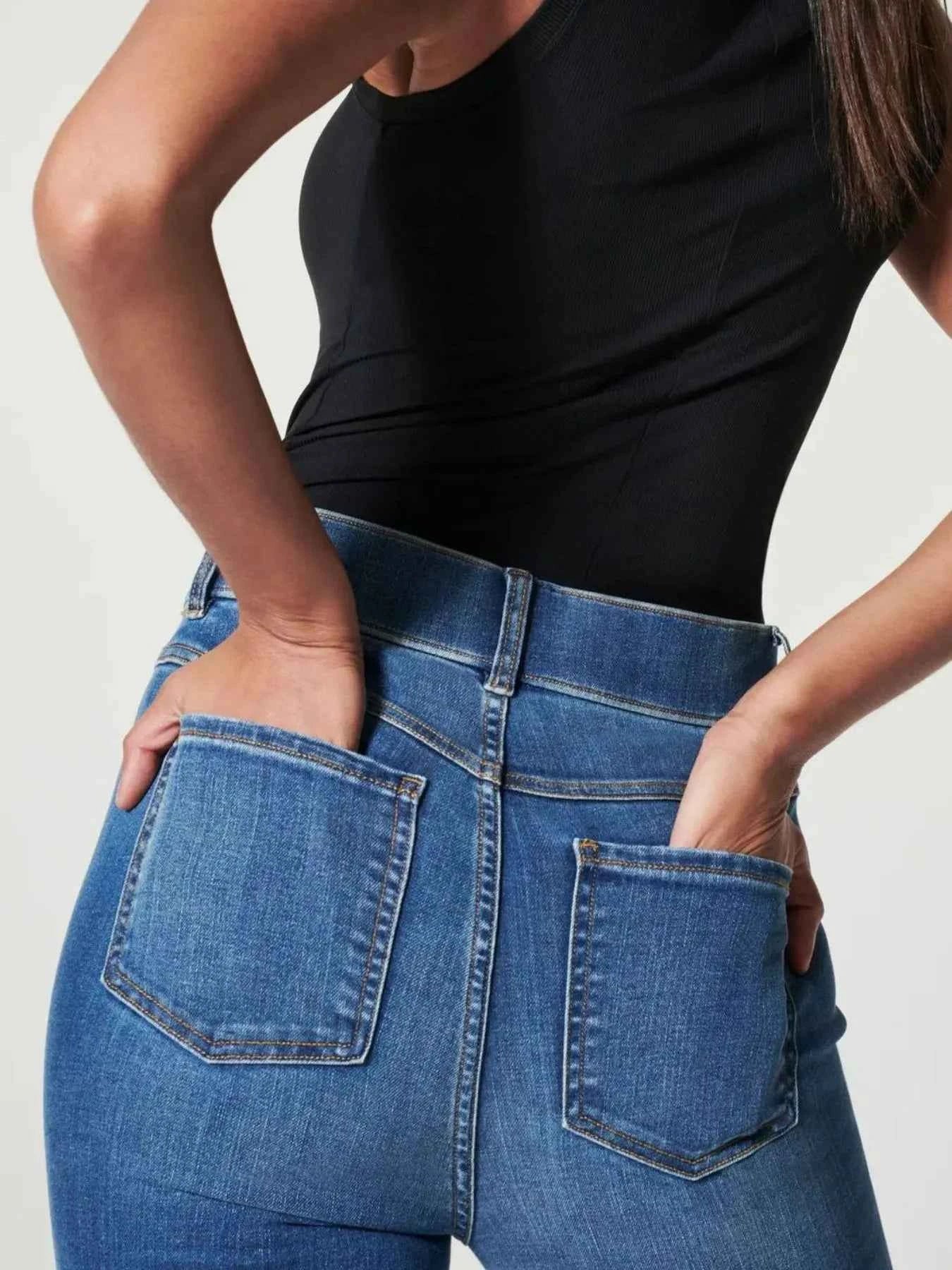 Full Size High-Waisted Flare Jeans Plus Size ae9009ce-3724-43d6-a768-30b693e35e7b-Max-Origin