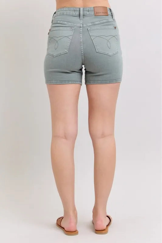 Full Size Hw Garment Dyed & Back Pkt Embroidery Shorts Plus Size aea495cb-3fde-406f-aec3-29319afd39b1-Max-Origin
