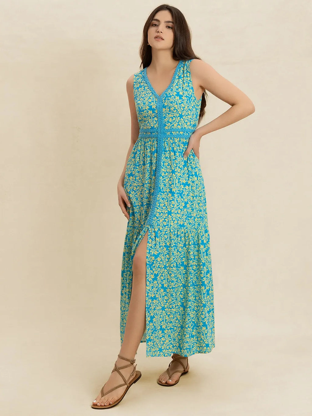 Slit Printed V-Neck Sleeveless Dress aeef5f16-0cee-471e-a4c3-72c55de22915-Max-Origin