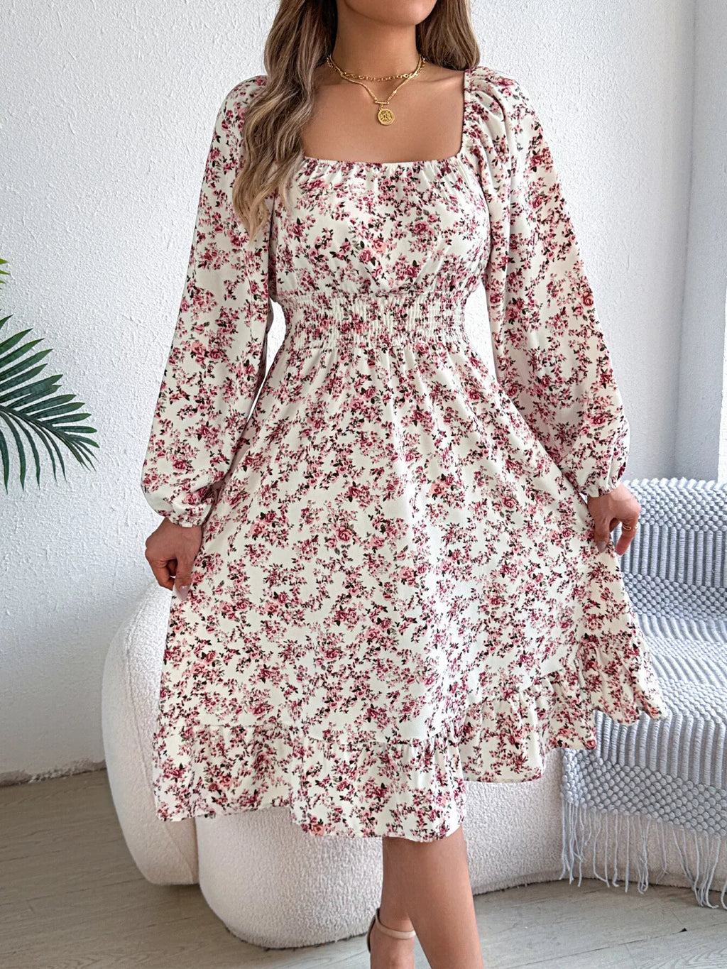 Floral Print Long Sleeve Square Neck Midi Dress af4278e740ff4d51bbad91297fddc935-Max-Origin