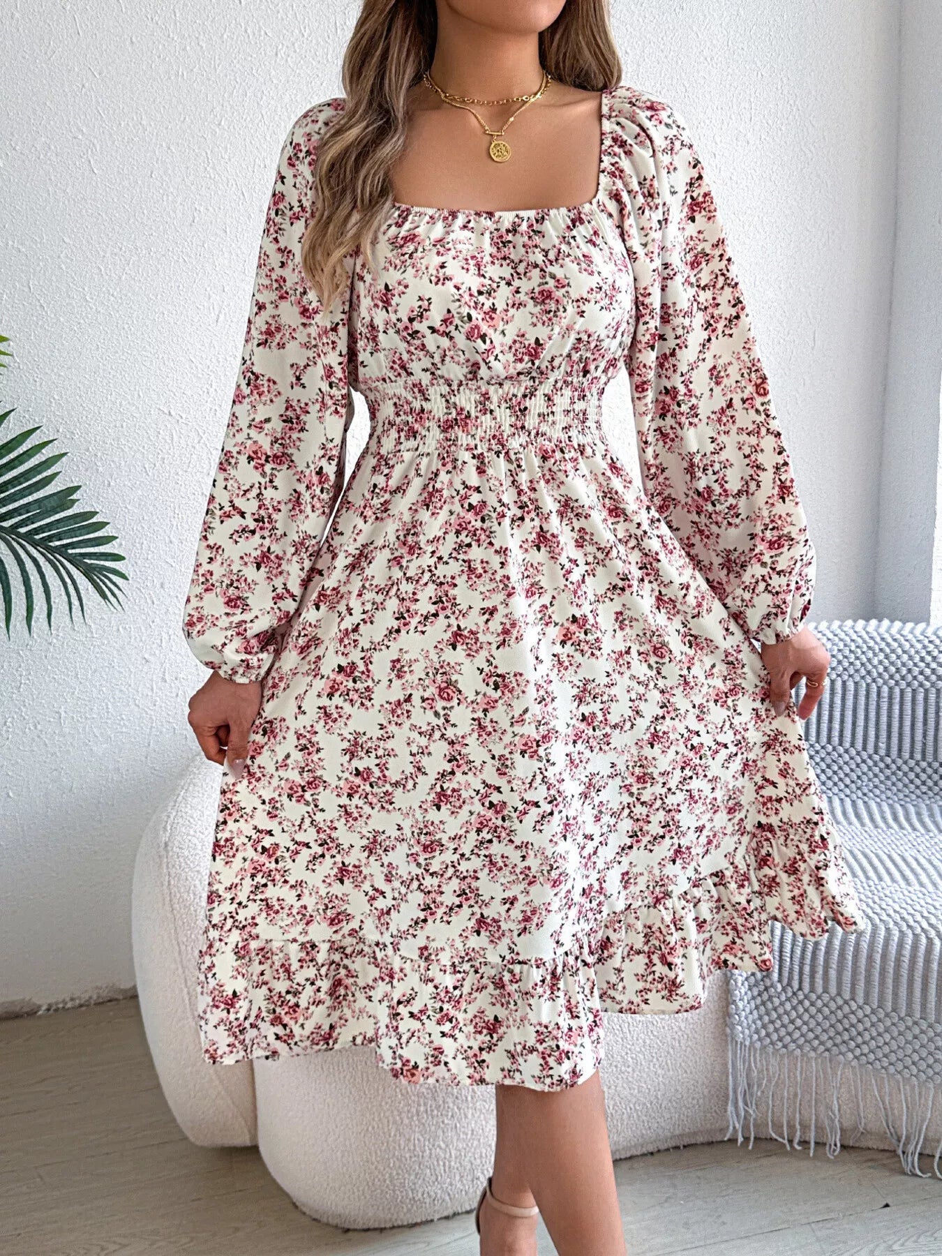 Floral Print Long Sleeve Square Neck Midi Dress af4278e740ff4d51bbad91297fddc935-Max-Origin