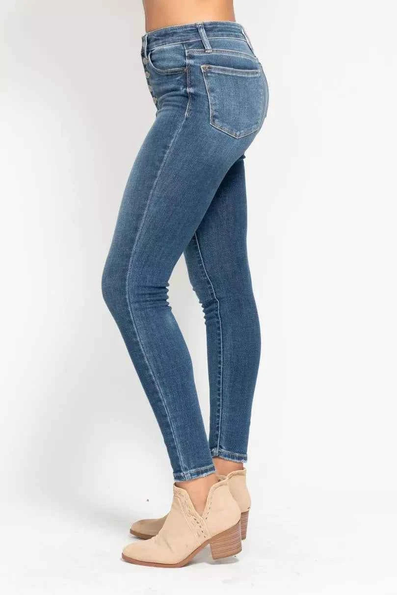 Judy Blue Full Size High Rise Button Fly Skinny Jeans Plus Size af45b7e009244d3885b0b05b5b765b59-Max-Origin