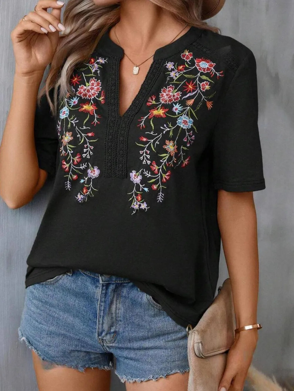 Embroidered Notched Short Sleeve T-Shirt af531b7a-9c96-4212-b2f5-9f36a2f7516d-Max