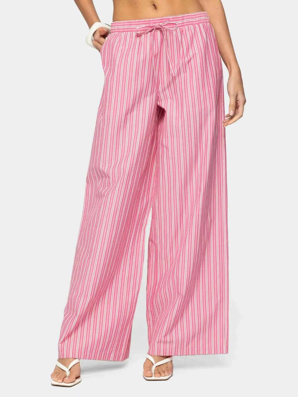 Striped Wide Leg Pants af9c007b4ba940f193e6205593e07e81-Max-Origin