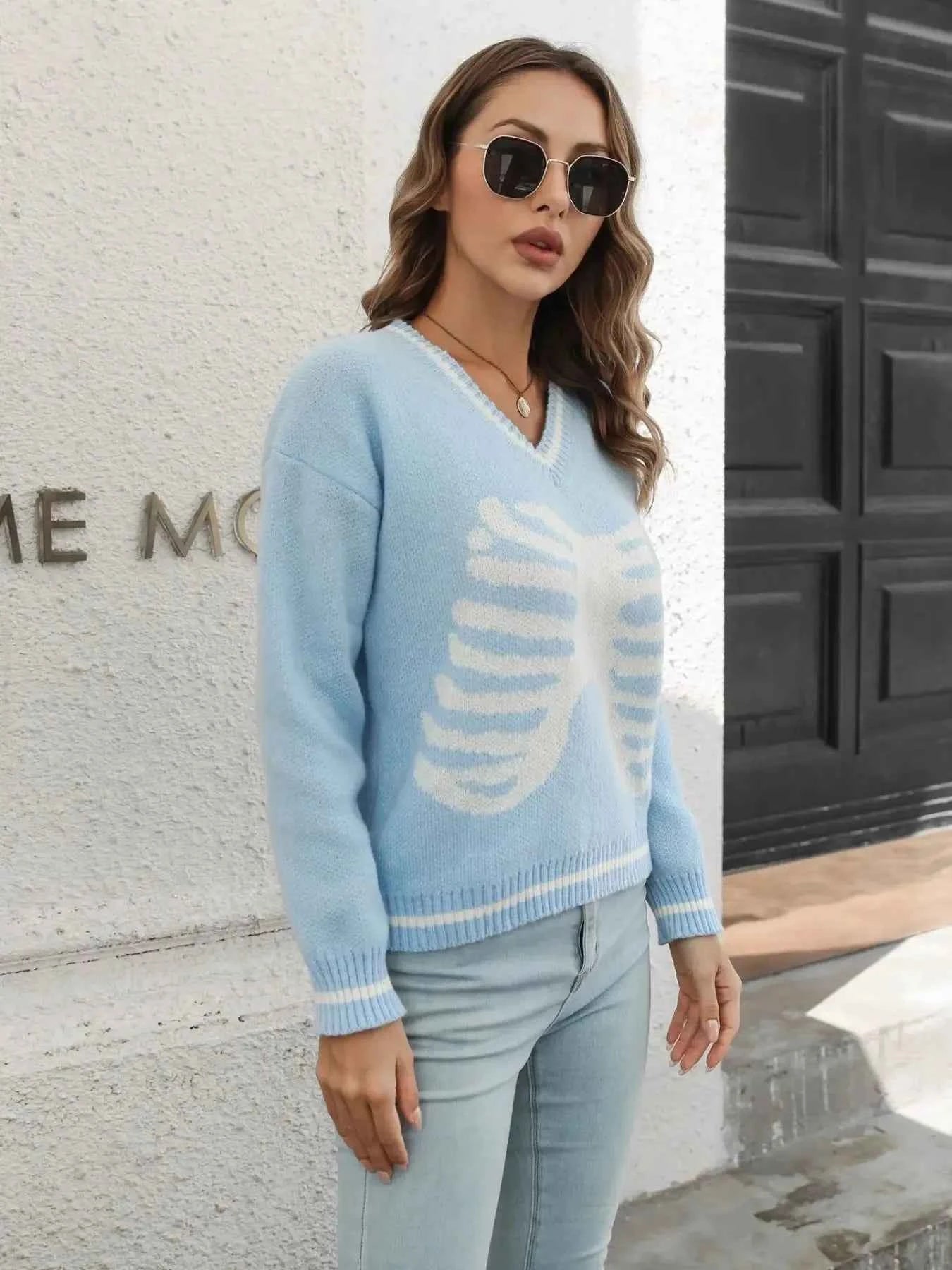 V-Neck Dropped Shoulder Sweater afa26a3d-cbfd-45ed-90a0-d890ad944c0c-Max-Origin