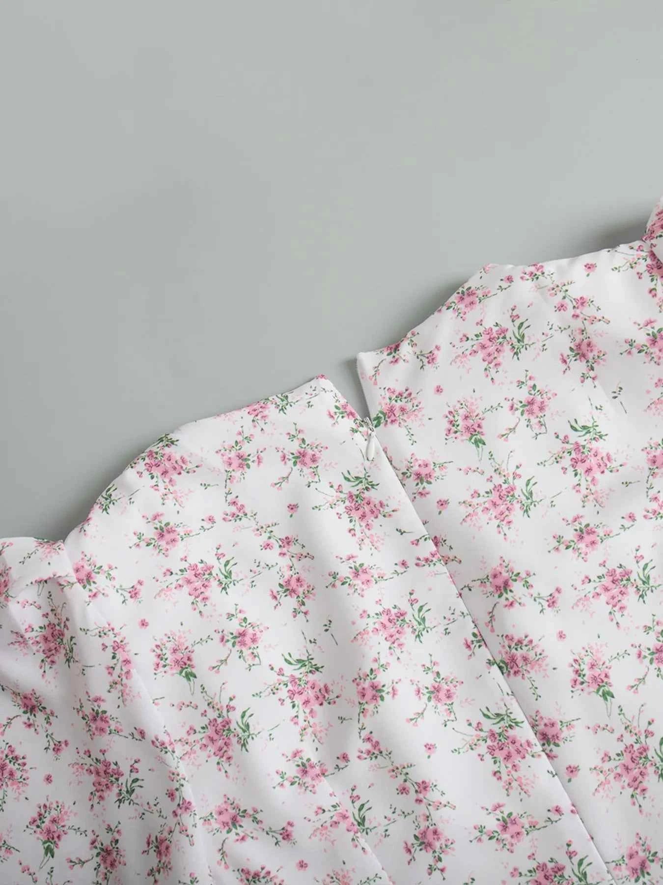 Floral Print Short Sleeve Dress afaf17f60bdb4913bfa588f7bed467e1-Max-Origin