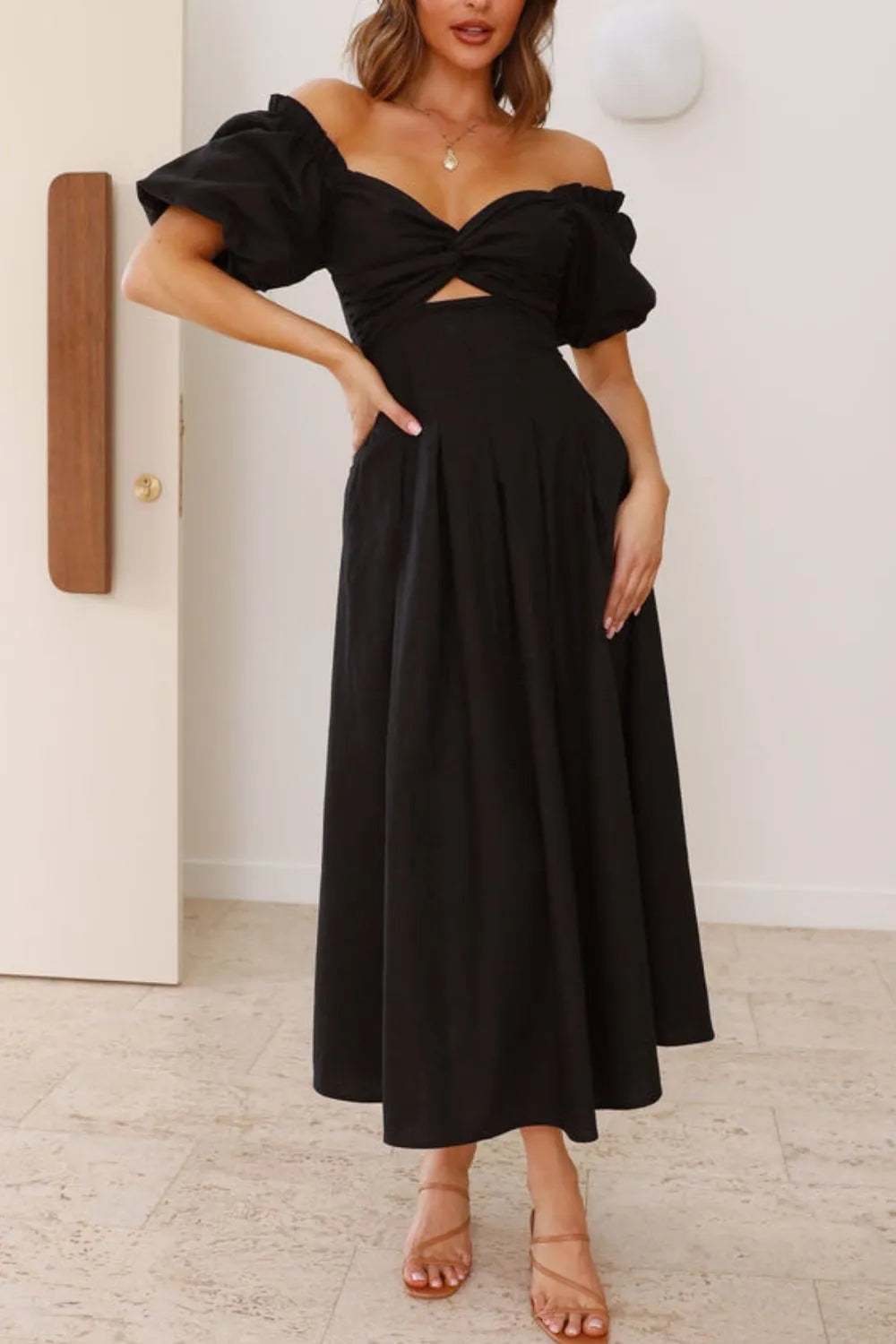 Sweetheart Neck Puff Sleeve Dress Black afbefd51-59e1-432a-b56b-903d48b9f430-Max-Origin
