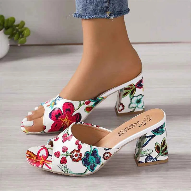 Printed Block Heels Sandals White afd46f2b-147f-4ada-9a0d-0ceed4441448-Max-Origin
