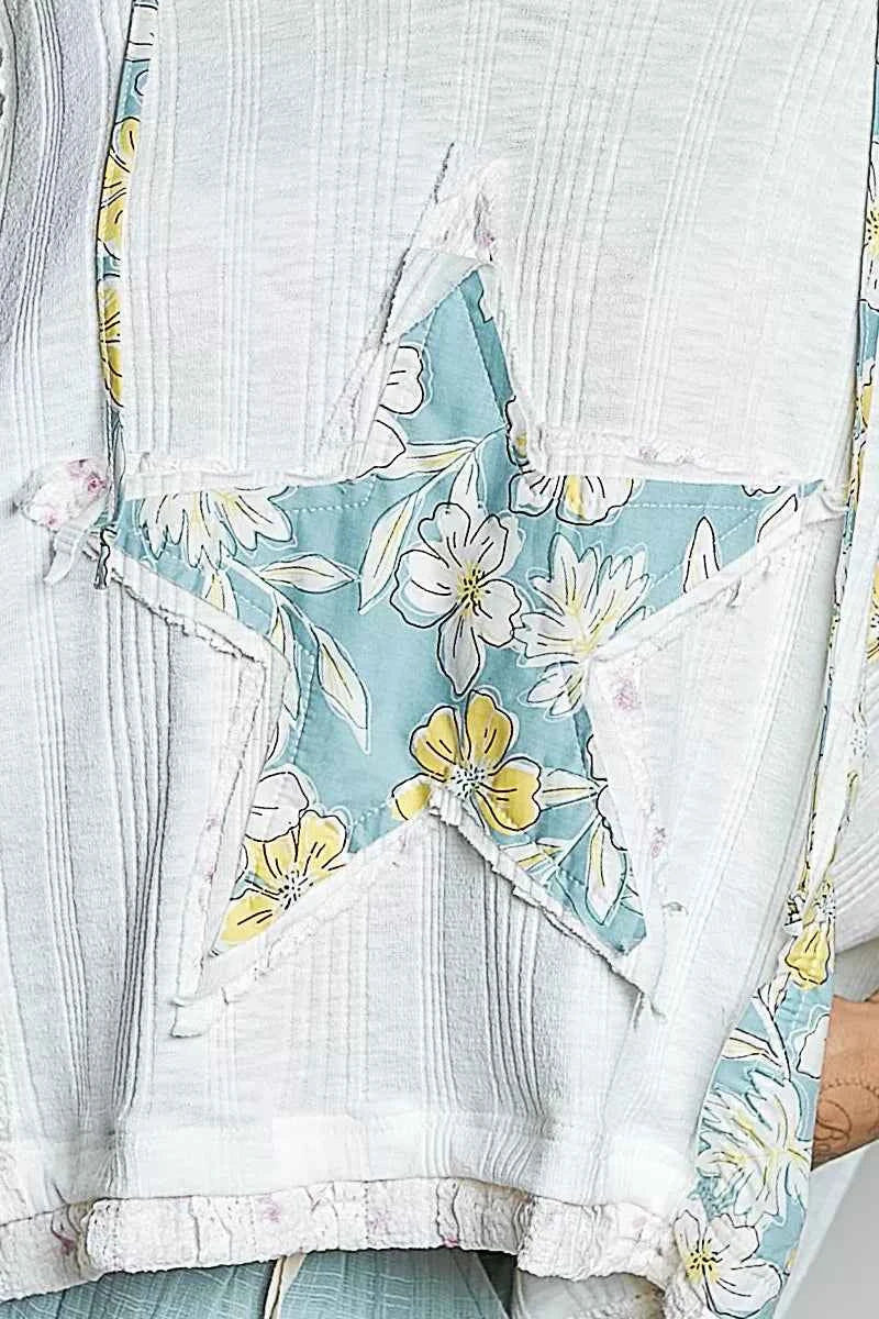 POL Floral Star Patch Hooded Blouse with Lace Contrast Detail b0174c1f-1e12-4f40-8ea3-d71b898f4650-Max-Origin