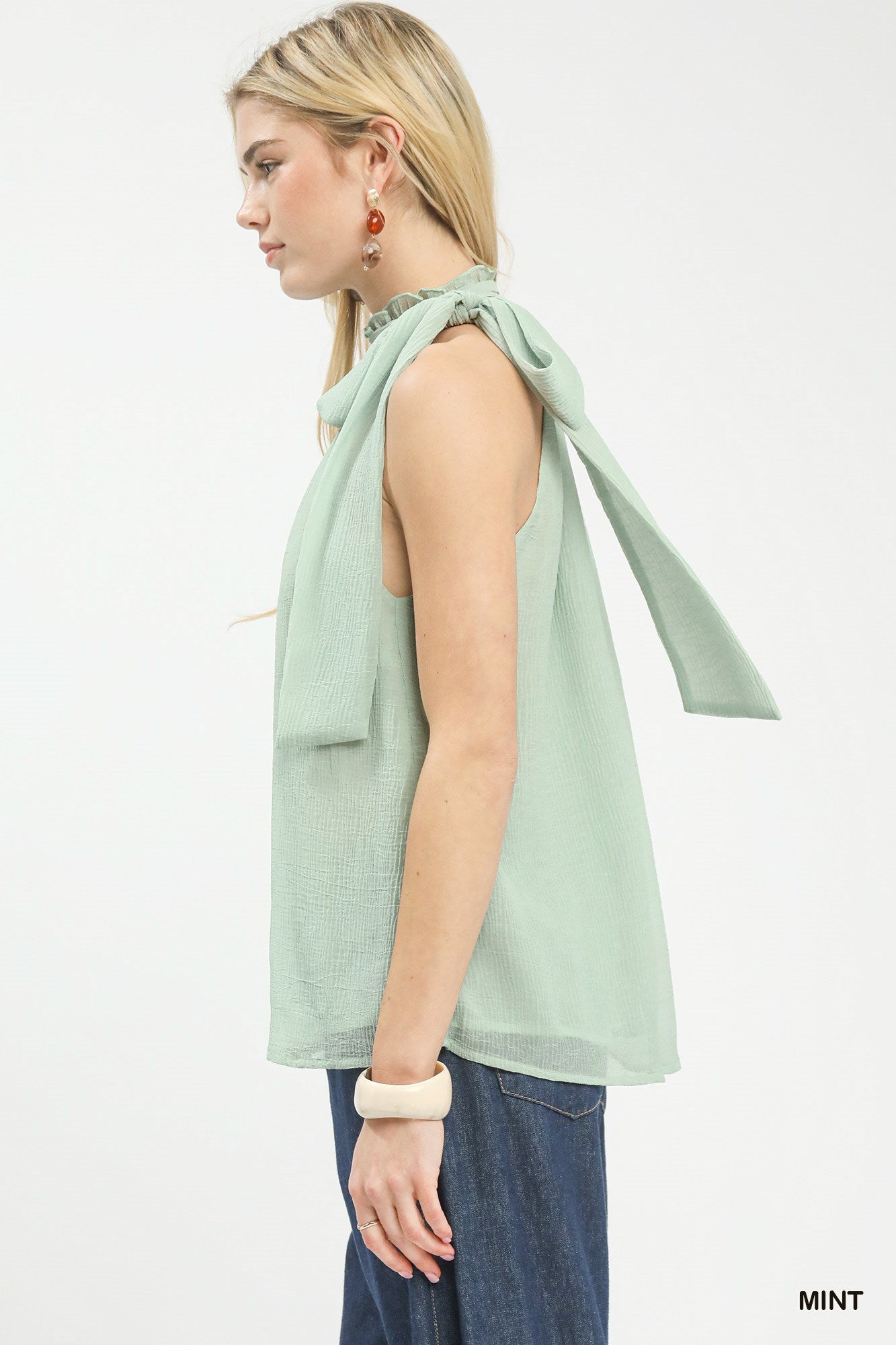 Umgee Halter Tie Neck Sleeveless Chiffon Top b053e381-3c47-4bd6-a488-6973b0c1efd0-Max