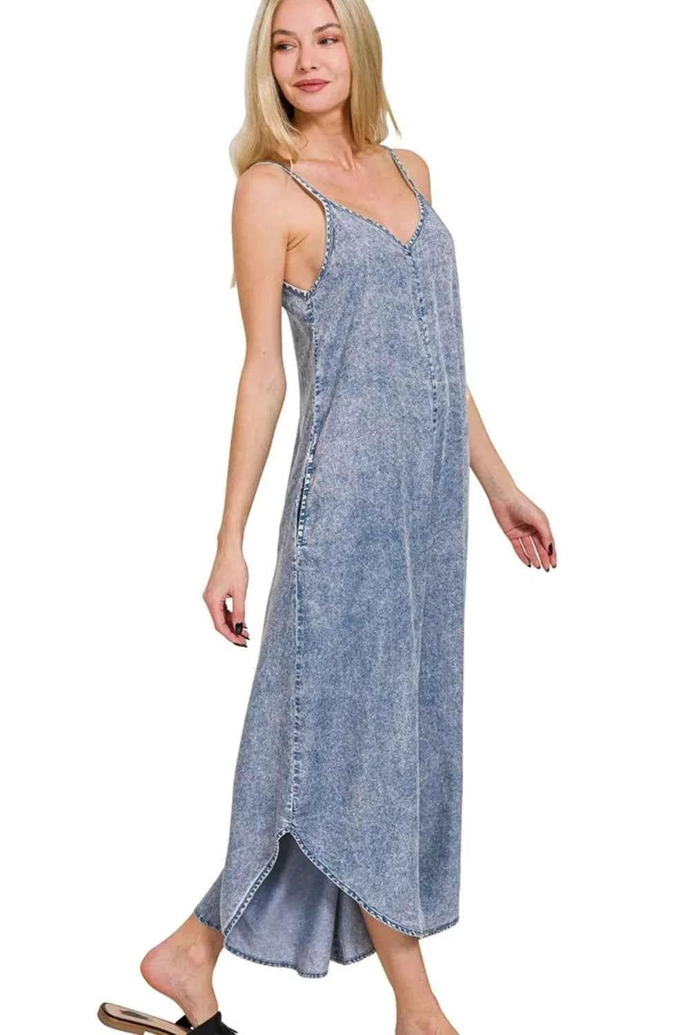 Lyocell Acid-Washed Jumpsuit b05d0834-47ce-4ea3-9705-6b25f7f6dc3f-Max-Origin