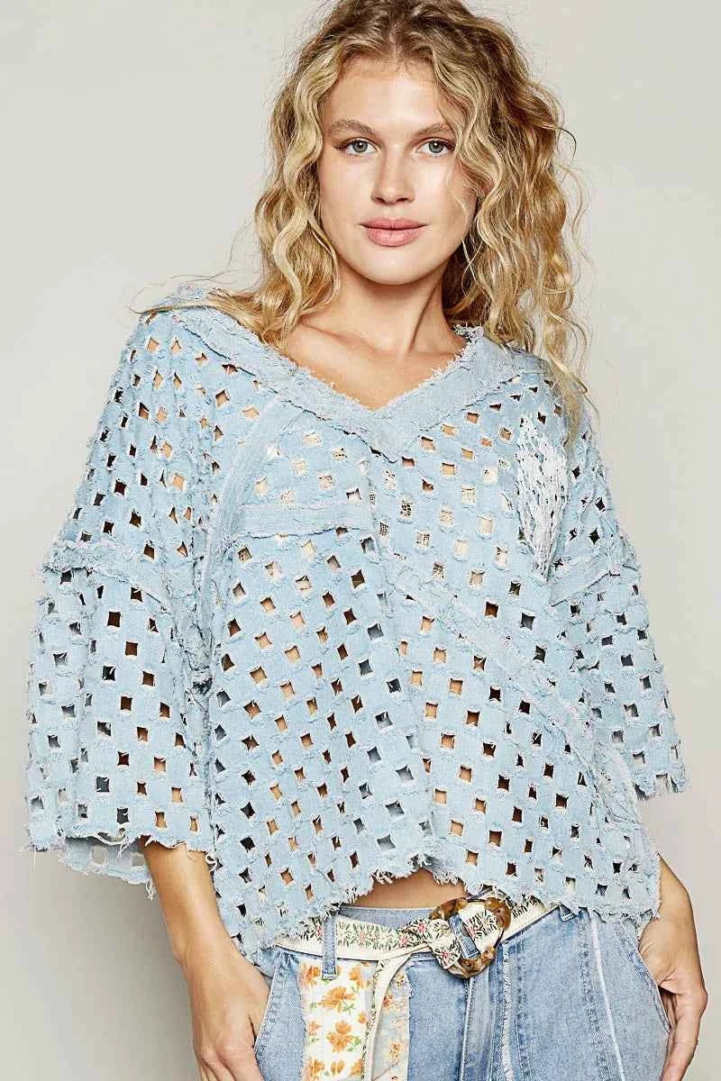 POL V-Neck Short Sleeve Top with Laser Cut Detail Light b0972e0c-d4d8-4fe0-b0a0-9ac5942584a3-Max-Origin