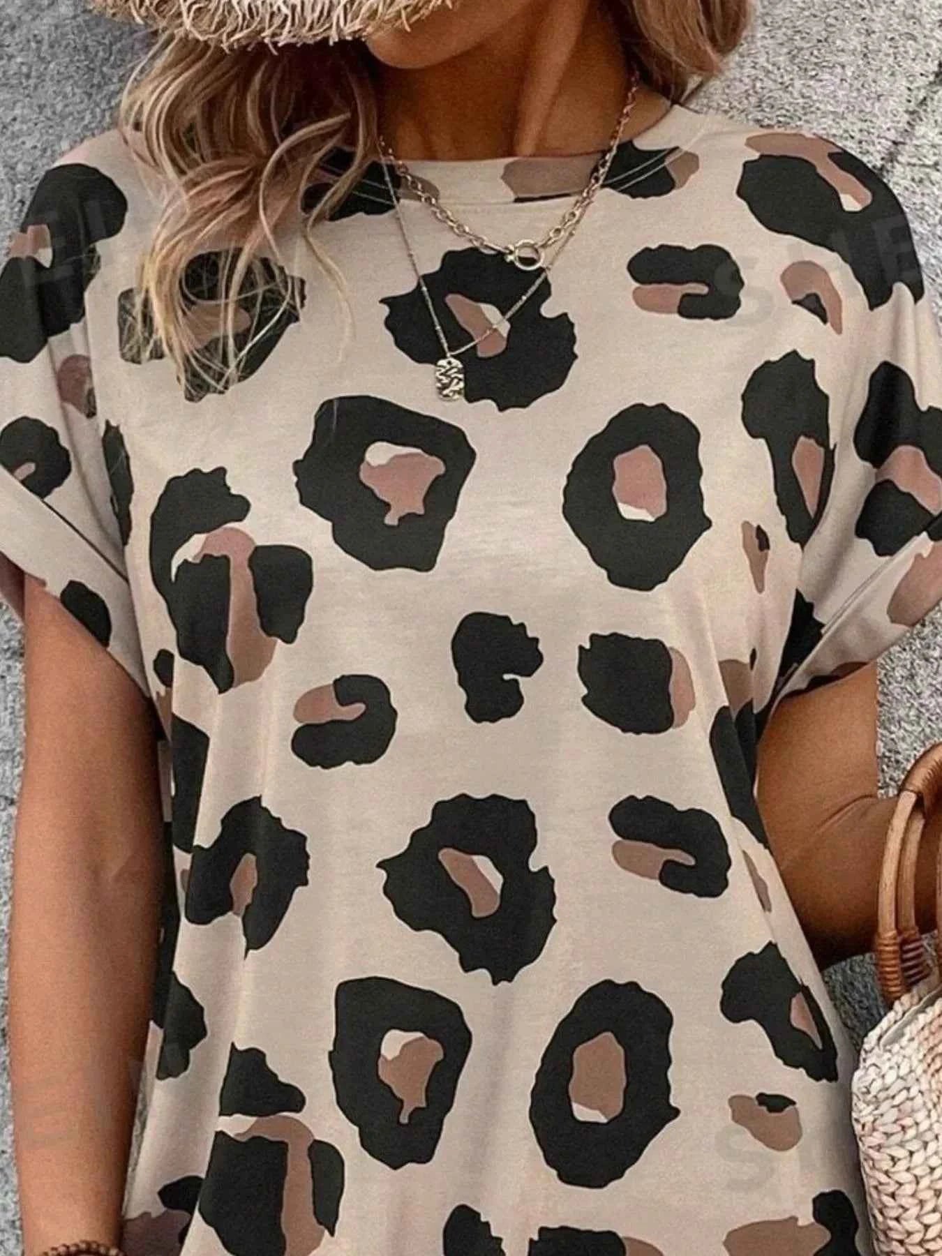 Leopard Short Sleeve Dress with Pockets b0abb253-c63c-4d32-9823-977dc142f5c5-Max-Origin