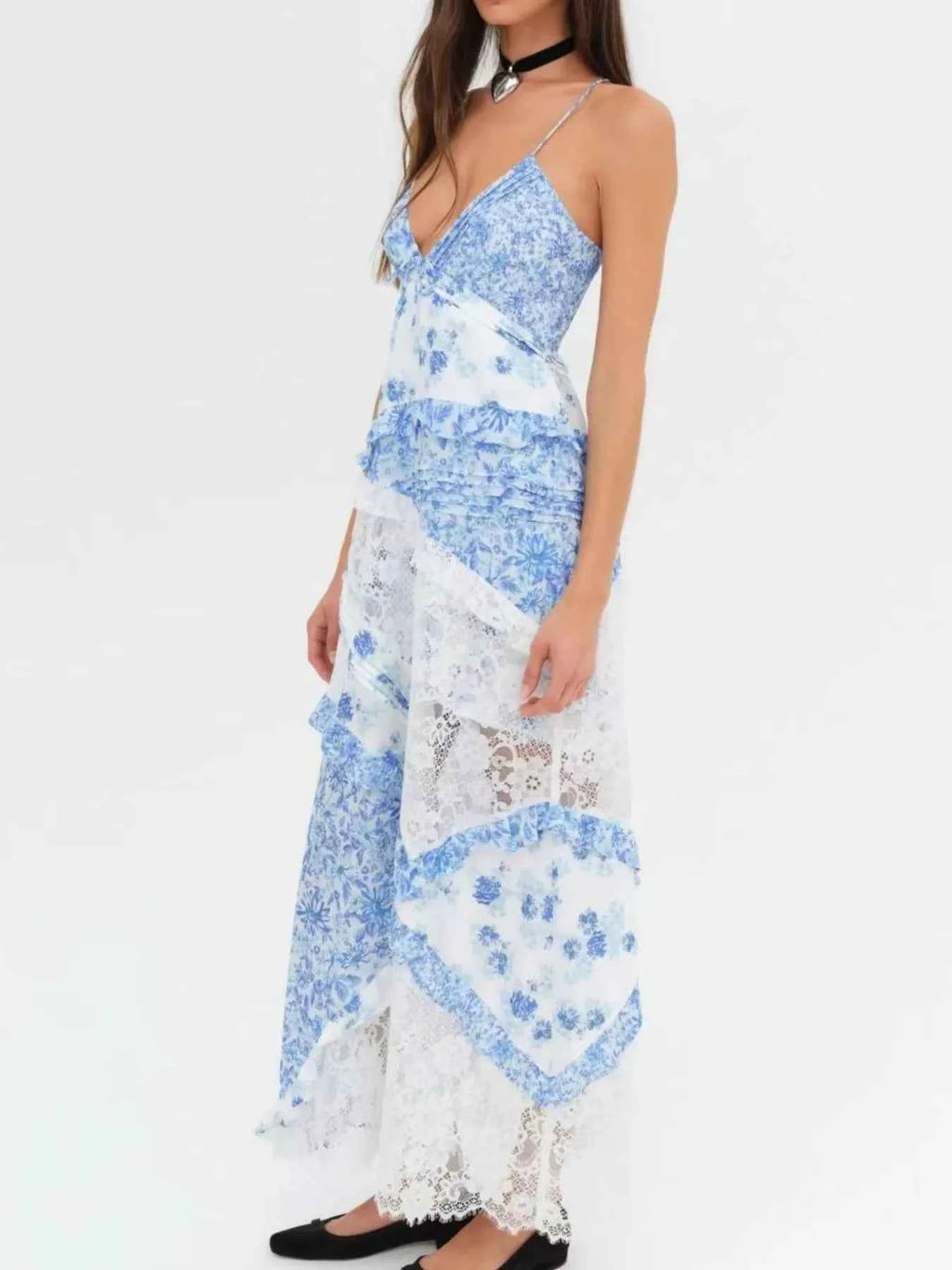 Lace Detail Ruffled Floral V-Neck Maxi Dress b0c7d555-0f78-4196-86ac-914a0c038546-Max-Origin