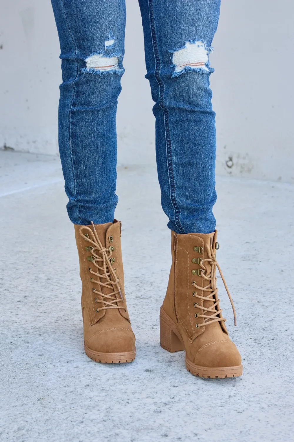 Forever Link Lace-Up Zipper Detail Block Heel Boots b0f2f32b-5a4c-4d58-90b4-88069b48d461-Max