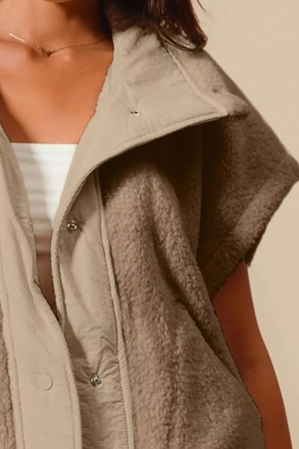 SO ME Over Sized Soft Sherpa Fur Sleeveless Vest Jacket b14886ef-08d0-4e21-a889-0d283634e7c2-Max-Origin