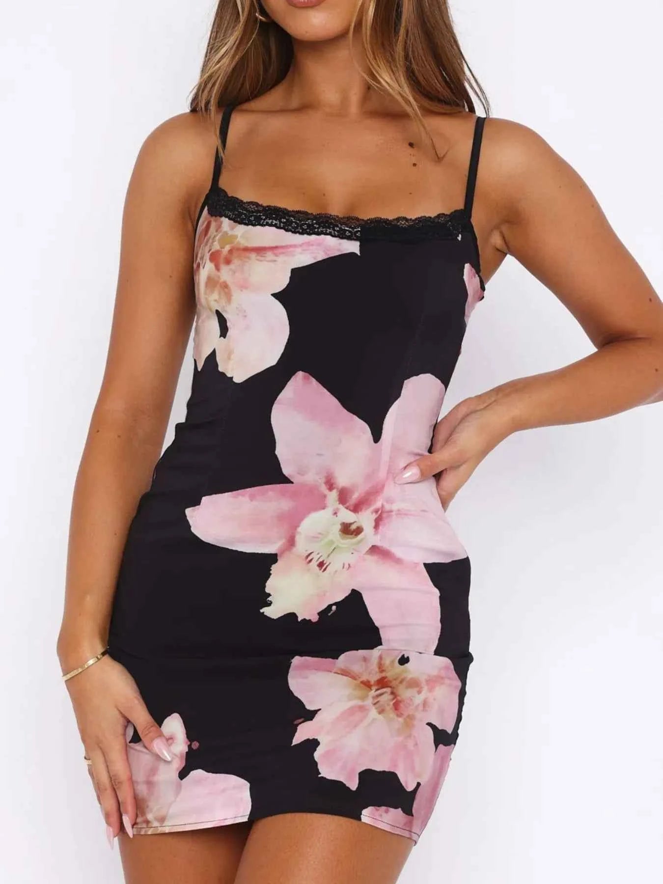 Floral Print Bodycon Cami Dress with Lace Trim b1a74521-40a7-4cbb-a570-b526f6d9a89f-Max-Origin
