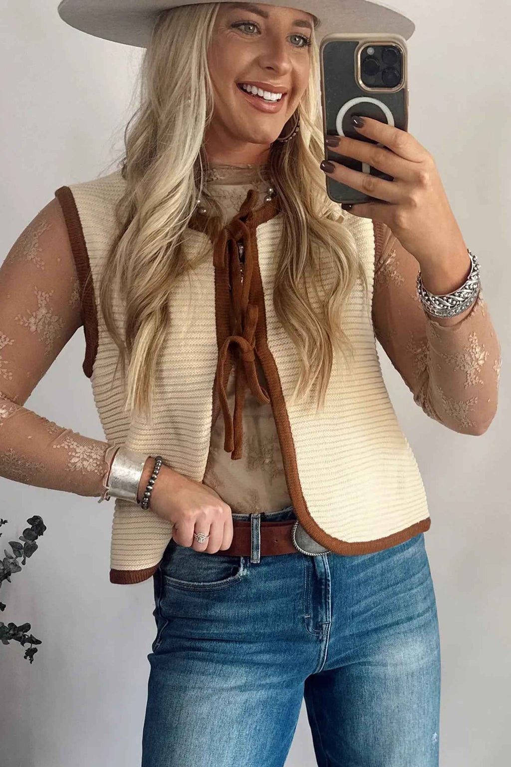 White Horizontal Ribbed Knit Contrast Trim Ties Front Sweater Vest b1c77c4f1d180020